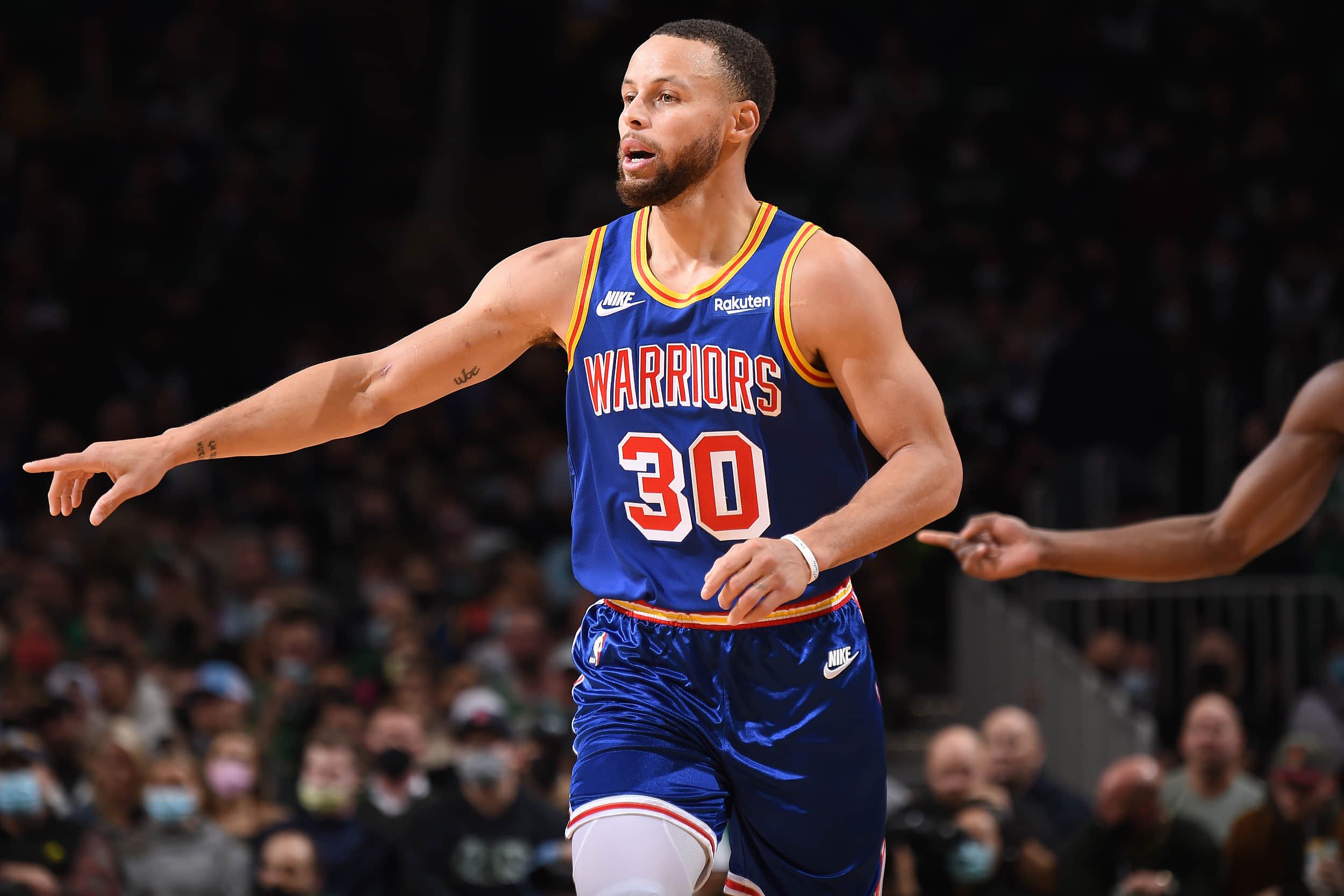 🌟NBA新赛季球员薪资排名：库里5580万榜首&amp;约基奇次席 詹姆斯第14